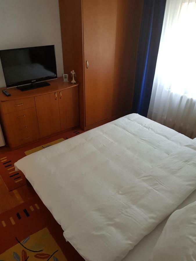Apartament Melinda Oradea Extérieur photo