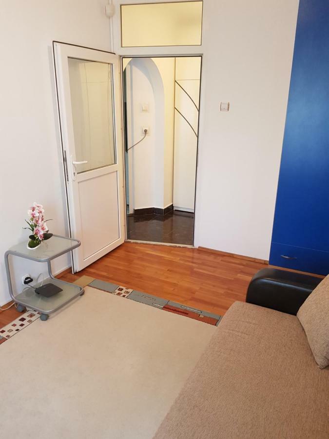 Apartament Melinda Oradea Extérieur photo